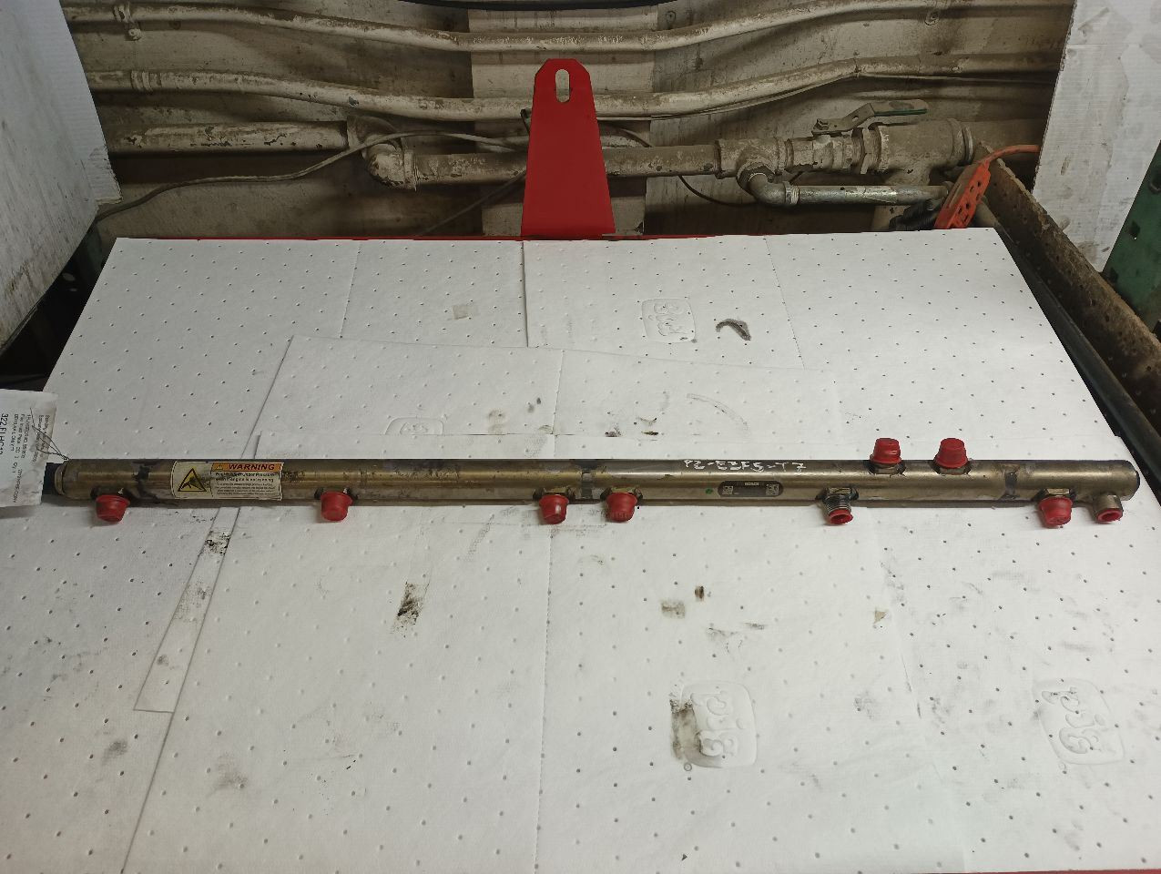A4720780245 Detroit DD15 Fuel Injection Rail  (11551748