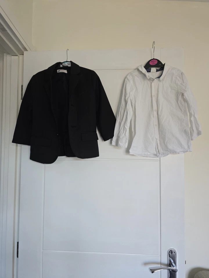 H&M Boys Black Pinstripe Blazer & White Formal Shirt. Used. Size 2-3 Years. - Image 3 of 4