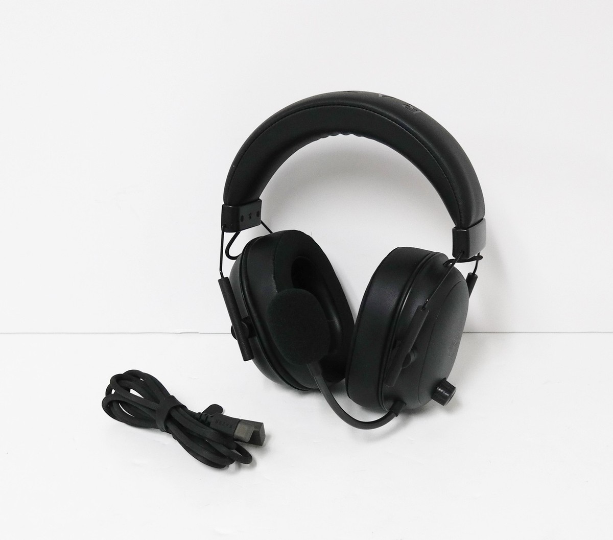 Razer BlackShark V2 HyperSpeed Wireless Bluetooth Gaming Headset
