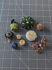 Misc Rhinestone Buttons & Pins