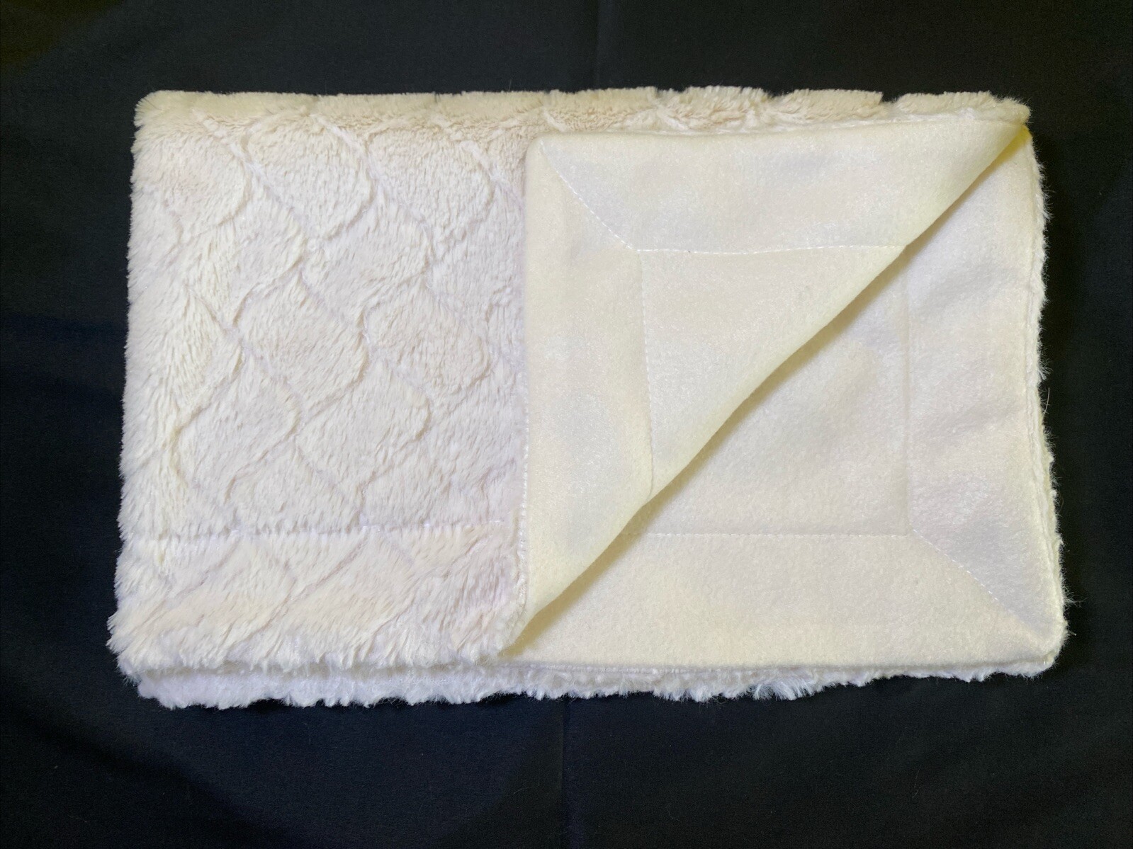 RUNT 1478 Baby Blanket Zig Zag Embossed Wavy Line Cream Minky Plush Fleece Lovey