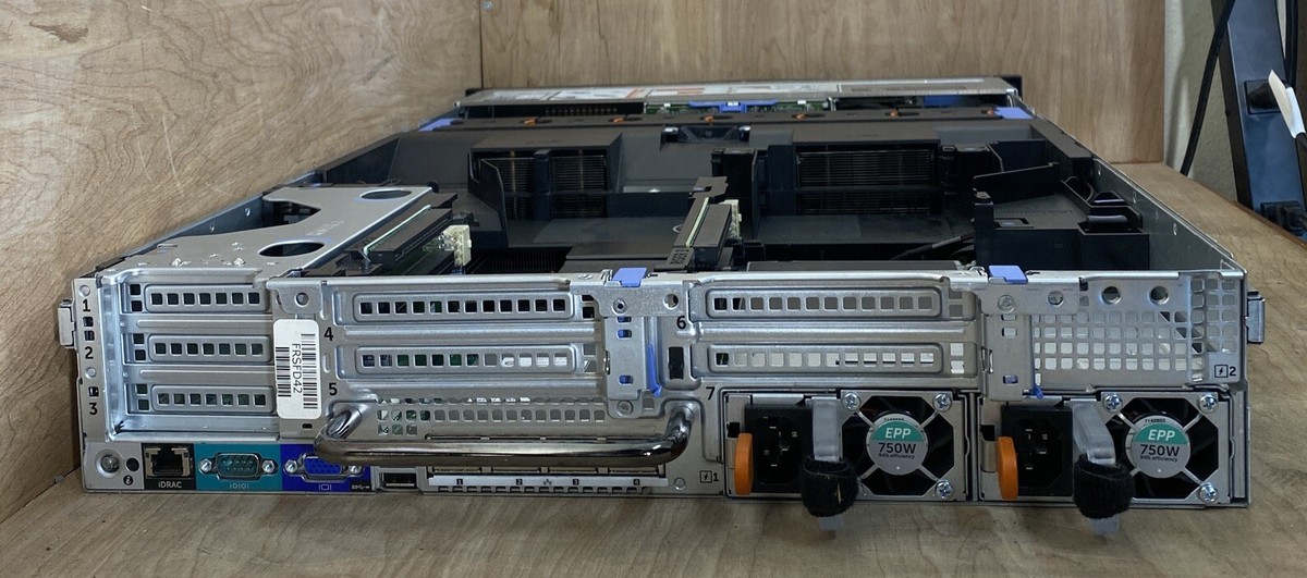 DELL PowerEdge R730xd Xeon E5-2623V3 2個 Dell PowerEdge R730xd Xeon E5-2623 v3 32 GB DDR4 2U Server