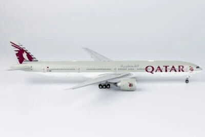 1:400 NG Model QATAR BOEING 777-300ER Passenger Airplane Diecast Aircraft Model