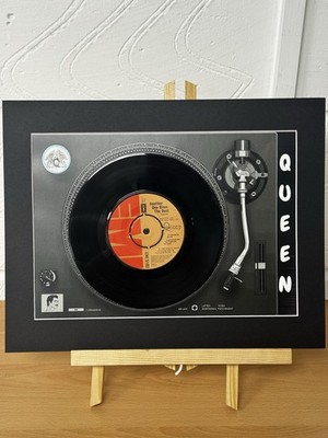 Queen - Another One Bites The Dust Genuine 7'' Single Vinyl on a Record Print