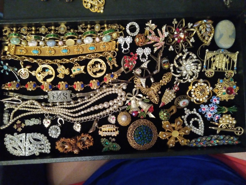 Vintage Jewelry Lot  BROKEN 