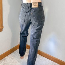 Vintage Levi's Orange Tab High Waisted Mom Jeans Size 10 fits like a 28 Black