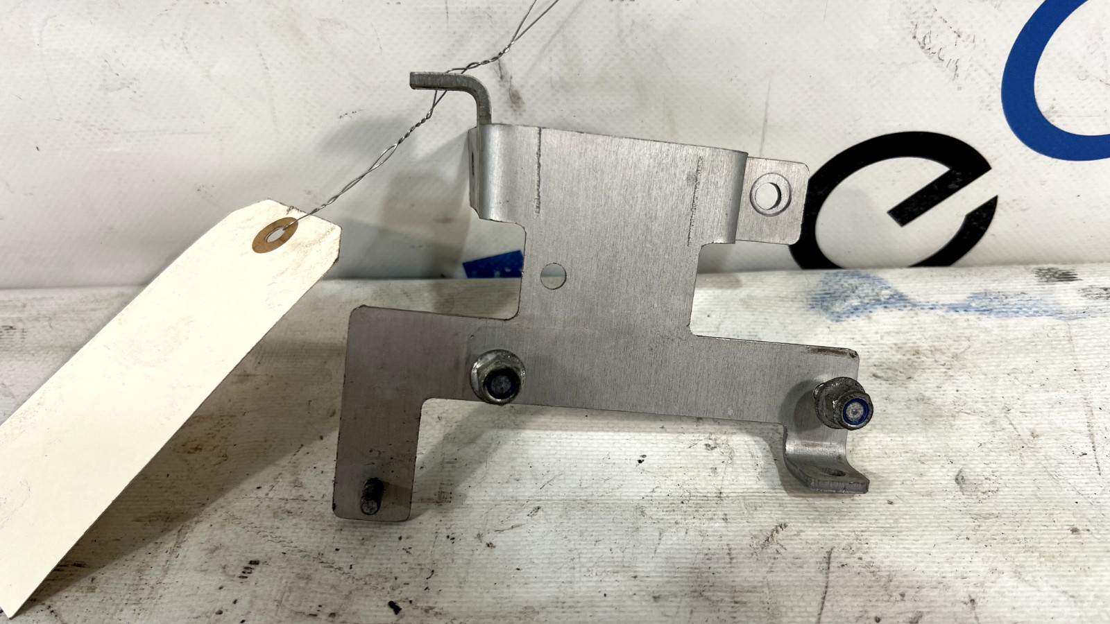 ASTON MARTIN V8 VANTAGE AIR INJECTION HIGHT POWER RELAY BRACKET OEM 2007-2011✔️