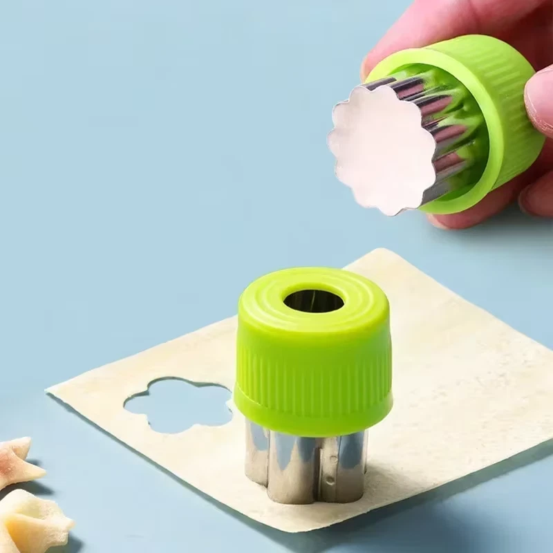 Stella a Forma Di Cuore Verdure Cutter Frutta Pasticceria Mini Torta Cutter per  - Immagine 4 di 4