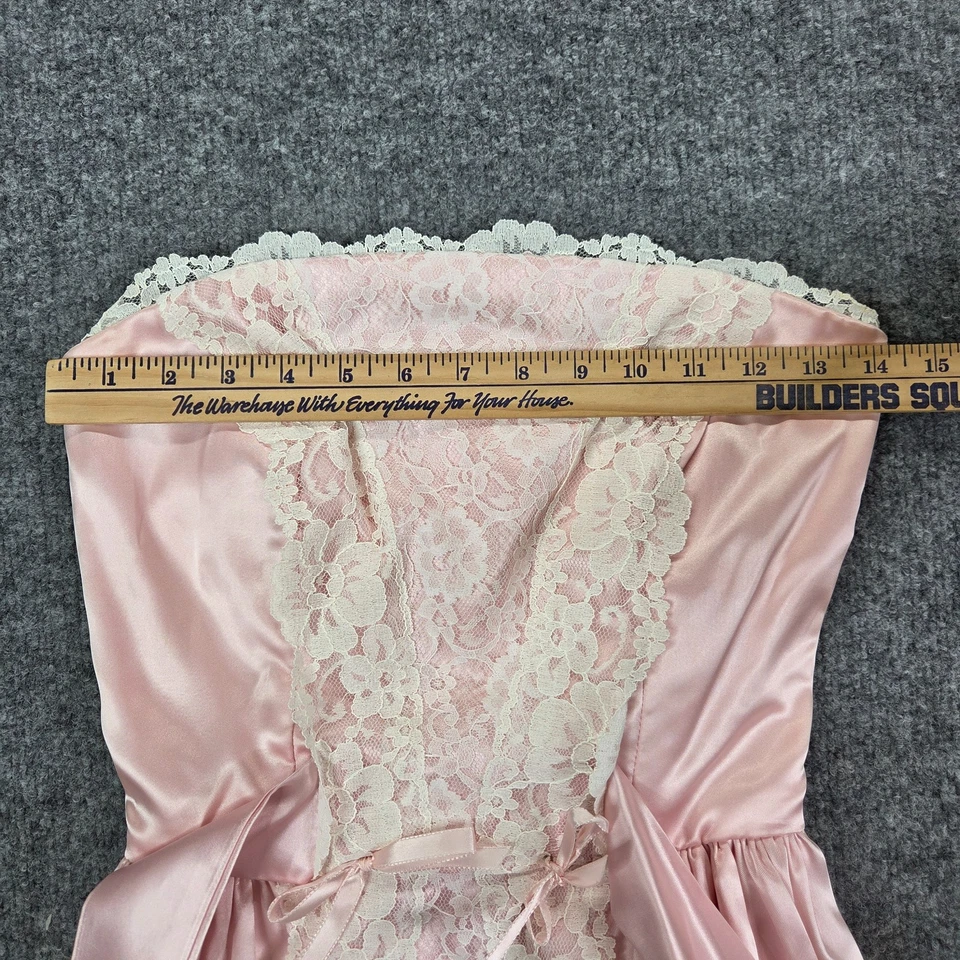 Vestido Victoriano Southern Belle Rosa Satinado Encaje Años 70 LORALIE De Colección 7/8 Funciona Pequeño Foto 2 de 4