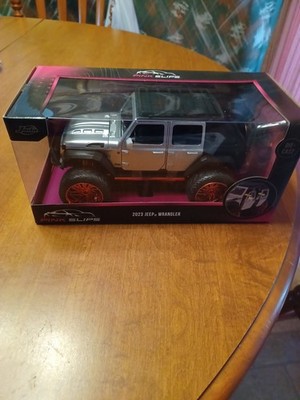 JADA Pink Slips 2023 Jeep Rangler Chase