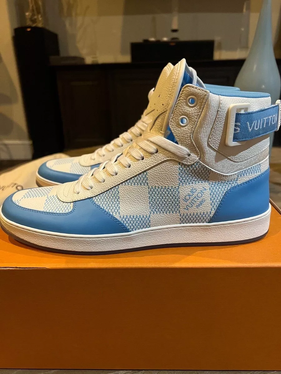 BRAND NEW MENS BABY BLUE LOUIS VUITTON RIVOLI SNEAKER 9.5/10.5