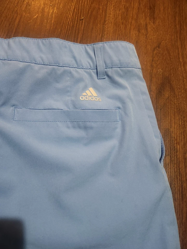 Pantalones cortos de golf Adidas Ultimate 365 elásticos para hombre talla 38 azules Foto 4 de 4