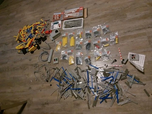 Lego Vintage Train Classic City Town Set: -7861-7864-7856 + Lego Technic Mixed