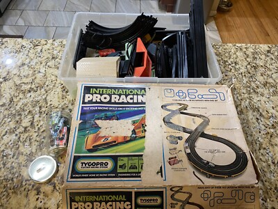 Vintage Tycopro Intl Pro Racing Slot Car Set #8105 Extras!