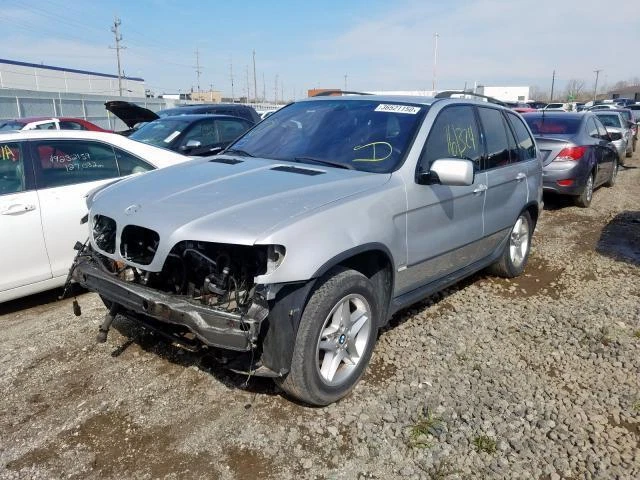 Conjunto de purificador de ar usado serve: 2003 BMW X5 4.4 grau A - Imagem 2 de 4