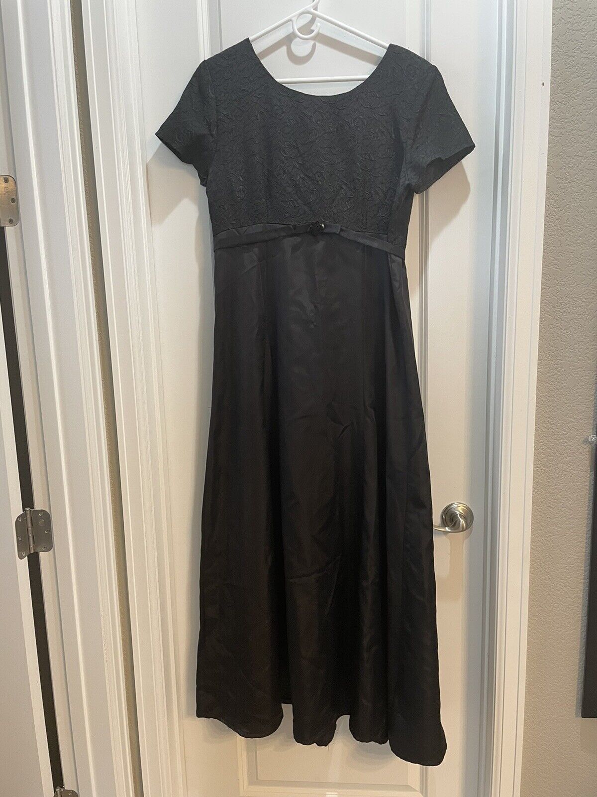 Black Gown Brocade Top Satin Skirt Dress Size 14 … - image 2