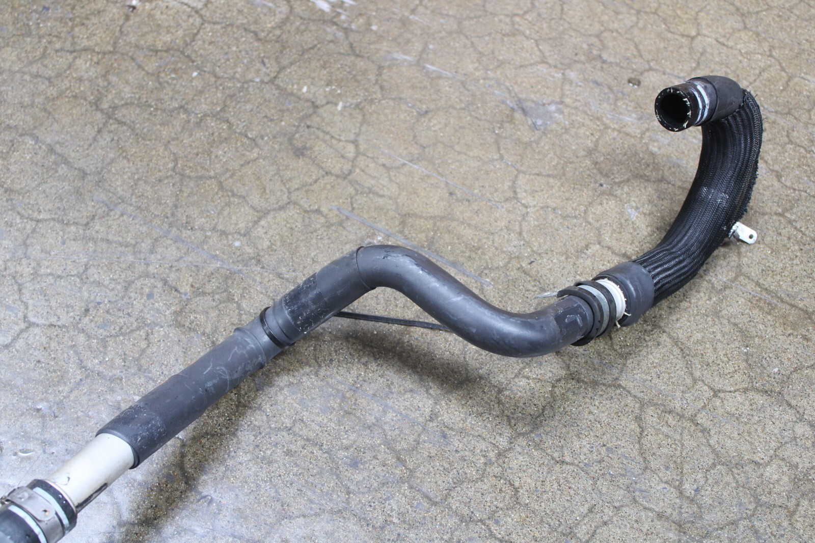 Ferrari GTC4 Lusso, Rear Water Delivery Pipe, Used, P/N 313182