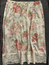 80s 90s Vassarette Half Slip Women  s Large 26" Lace Trim Nylon USA Made