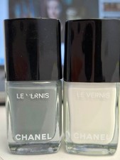 Set of 2 CHANEL Le Vernis Nail Polish-  566 Washed denim, 101 Insomniaque