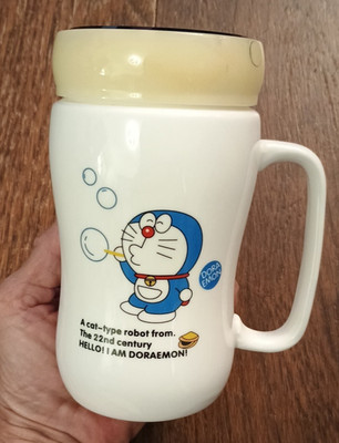 Doraemon Fujiko Cat type Robot Ceramic Blue Mirror Lid Travel Mug Cup RARE 5.75''
