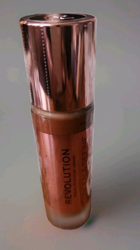 Revolution Makeup Revolution London Conceal & DEFINE. FULL COVERAGE F-14.7