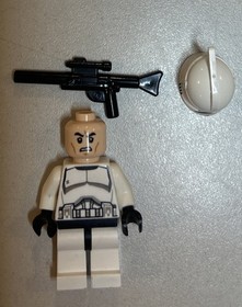 LEGO Star Wars : Corporate Alliance Tank Droid (75015) Not Complete