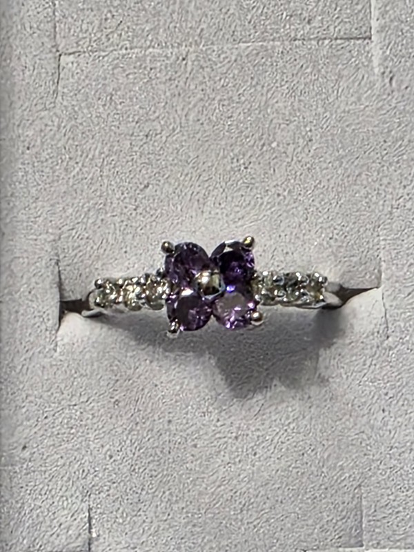 Estate  - Purple Stone - Floral Dainty Fashion Ring - Sz 7 - Item 448