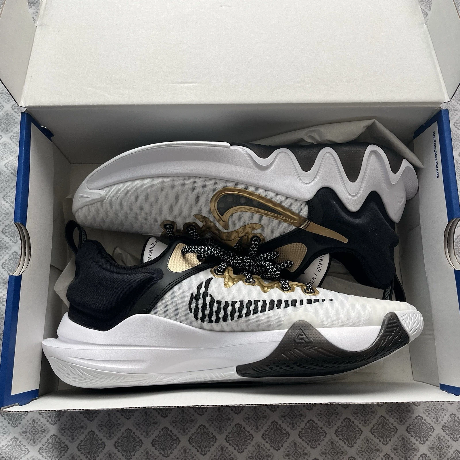 Taglia 11.5 Nike Giannis Immortality Championship