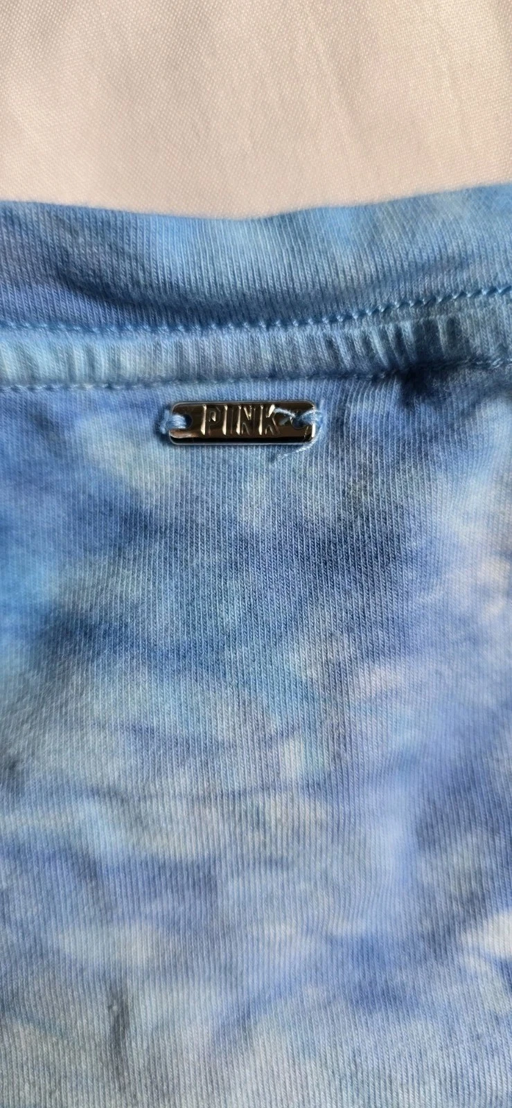 UNDERCOVER Abito Tshirt Rosa Victoria’s Secret Blu Tie Dye Lati Increspati Tg Large.