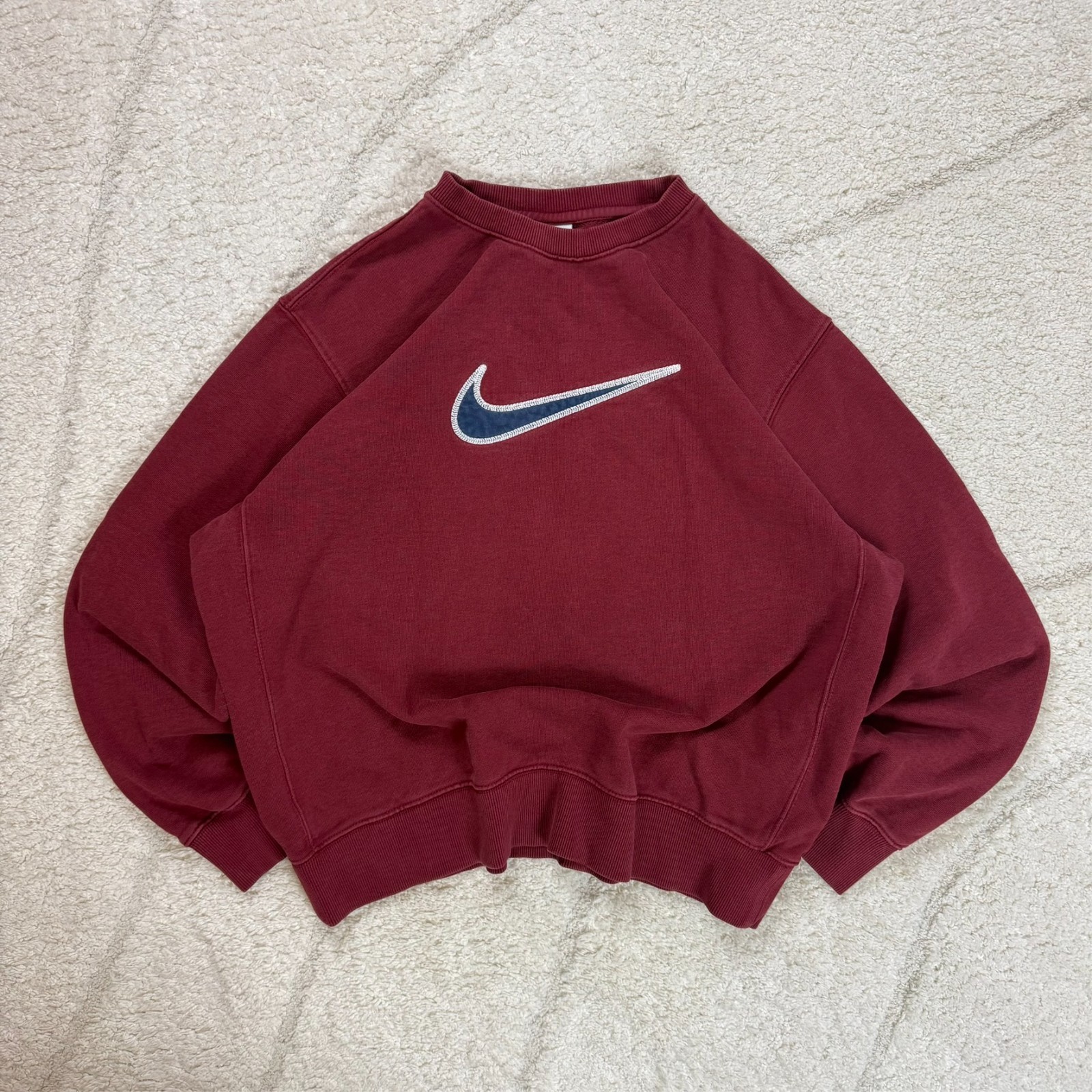 VTG Nike Red Navy Swoosh Medium Sweatshirt & Small Sweatpants Set Full Tracksuit image 2