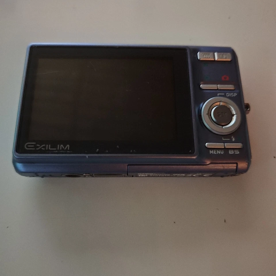 Digitalkamera Casio Exilim EX-Z77 Blau Digitalkamera Geprüft Abkantung Verkratzt - Bild 4 von 4