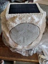 Solar LED Stone with Bluetooth BT Speaker. New Open Box
