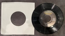 THE 4 FOUR SEASONS - BIG GIRLS DONT CRY - LM 0005 -  7"  45 RPM VINYL