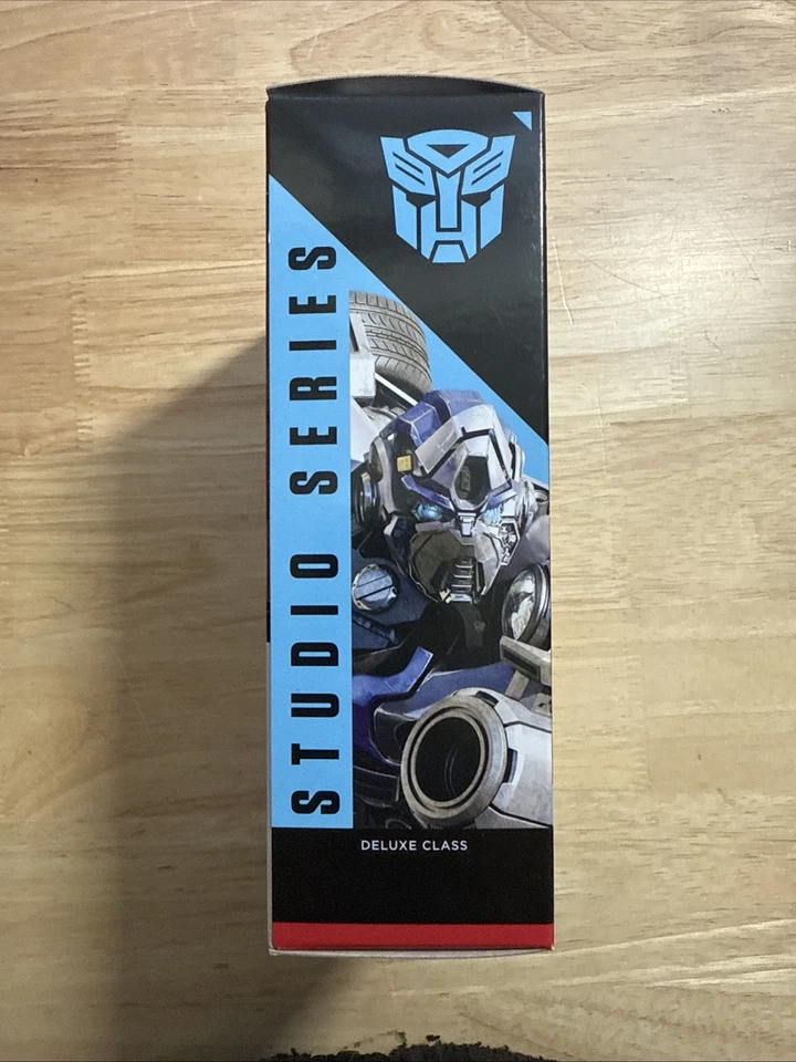 TAKARA TOMY Transformers Studio Series SS-141 Mirage ROTB Japanese Version - Image 4 of 4