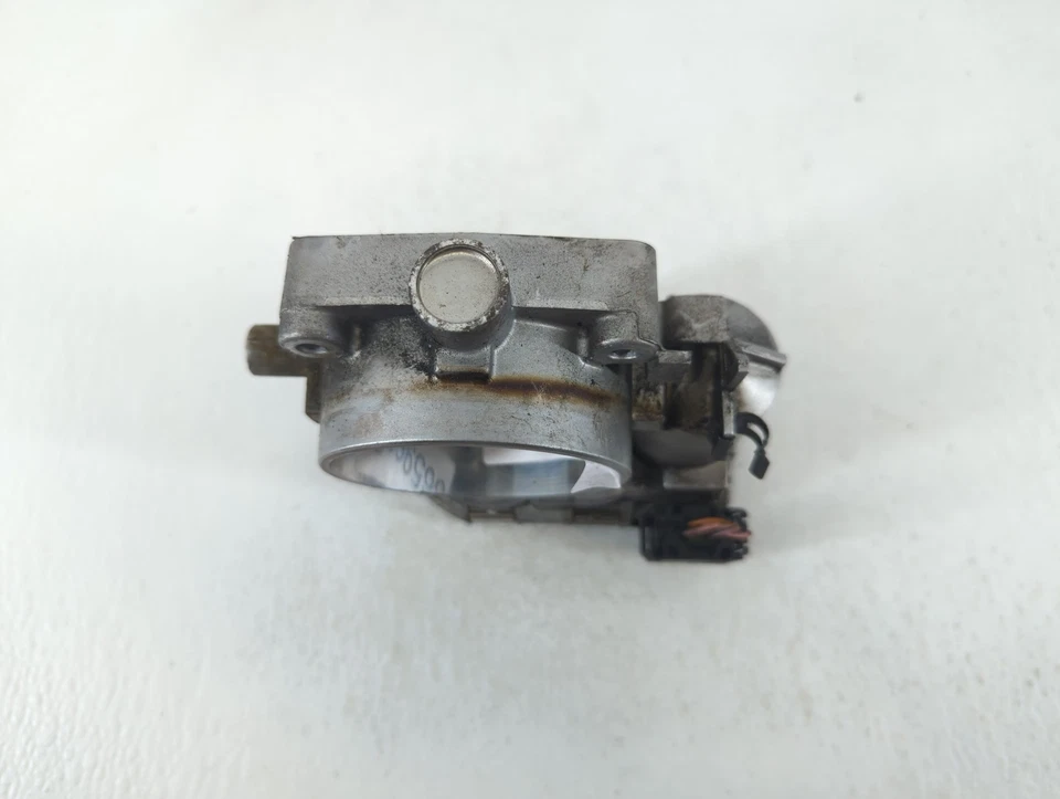 Mercedes-Benz C300 2008-2014 carrocería del acelerador L172F Foto 3 de 4