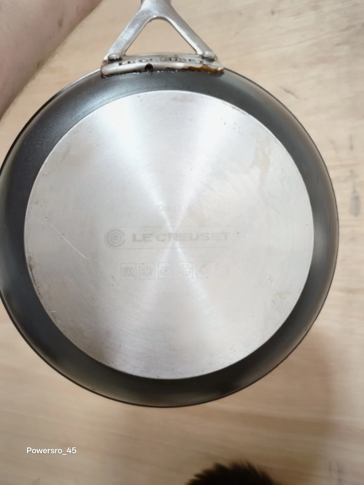 Le Creuset O15014 24cm Frying Pan