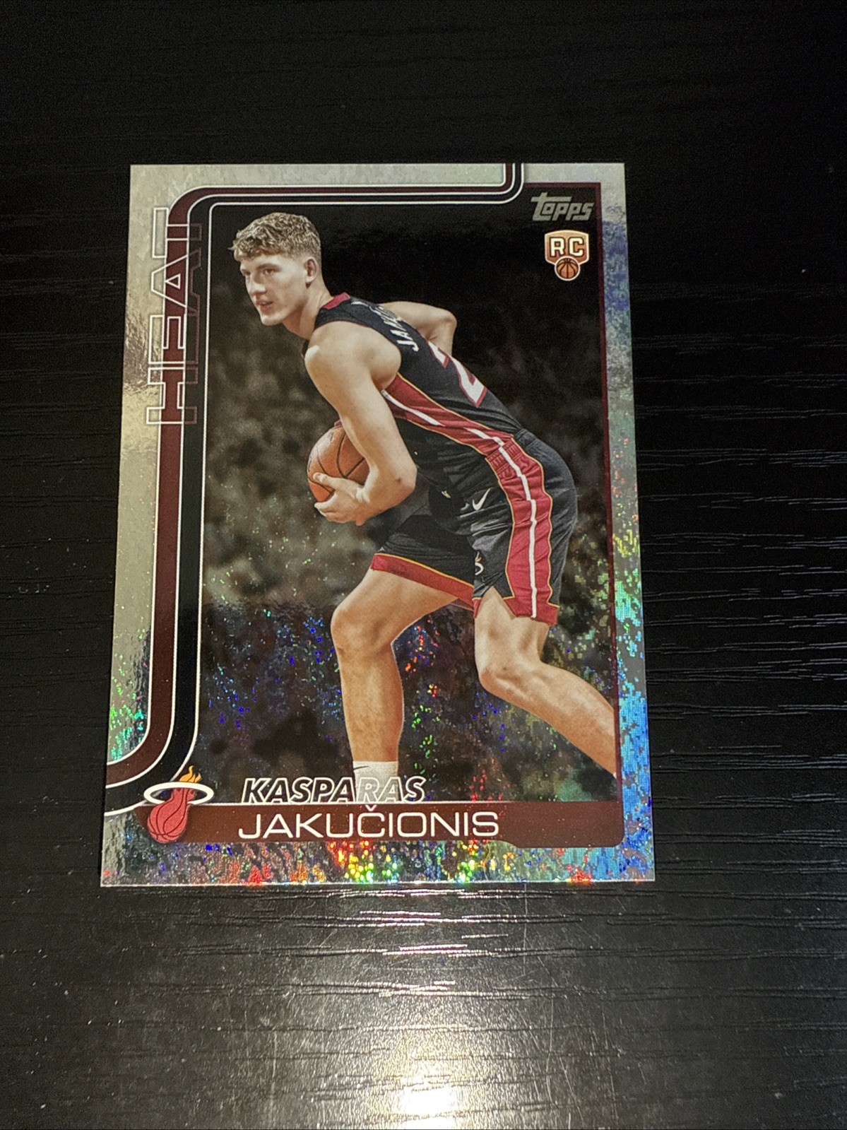 2025-26 Topps Kasparas Jakucionis Sand Glitter SP Rookie Card #220 (RC)