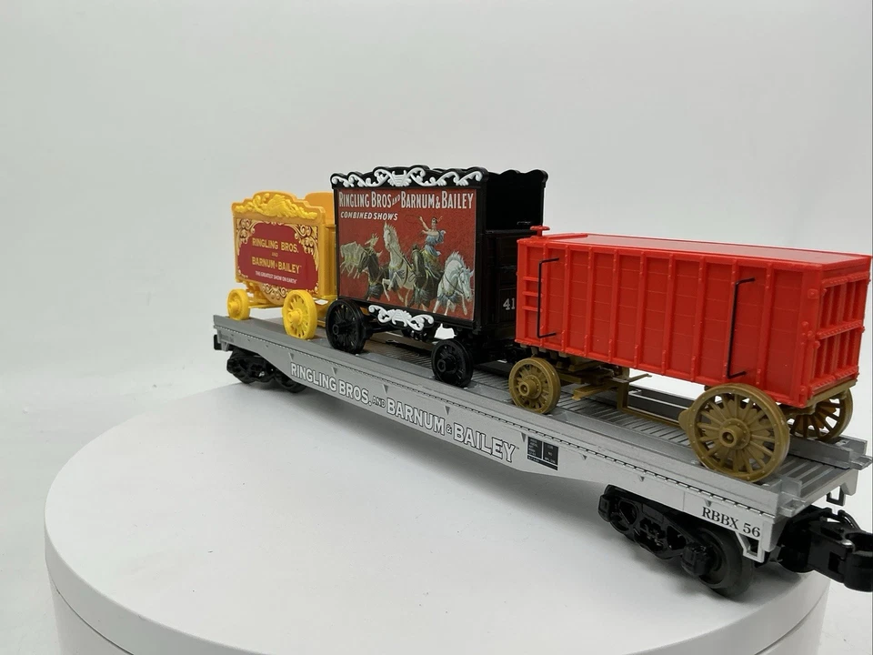 K-Line O Gauge 6-22502 Ringling Bros Scale Flatcar RBBX #56 W/ 3 Circus Wagons - Image 3 of 4