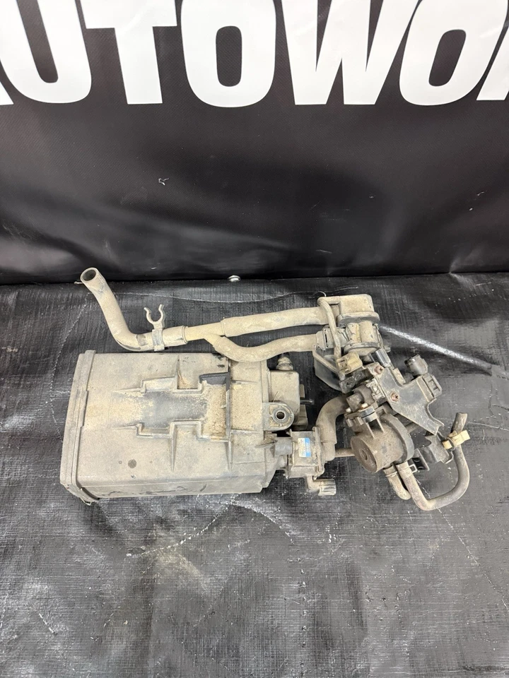 2000-2003 Honda S2000 AP1 OEM Evap Vapor Charcoal Canister Vent Valve - Image 2 of 4