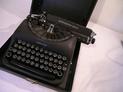 Vintage Remington Rand Schreibmaschine De Luxe Model 5 Made In USA 1940er