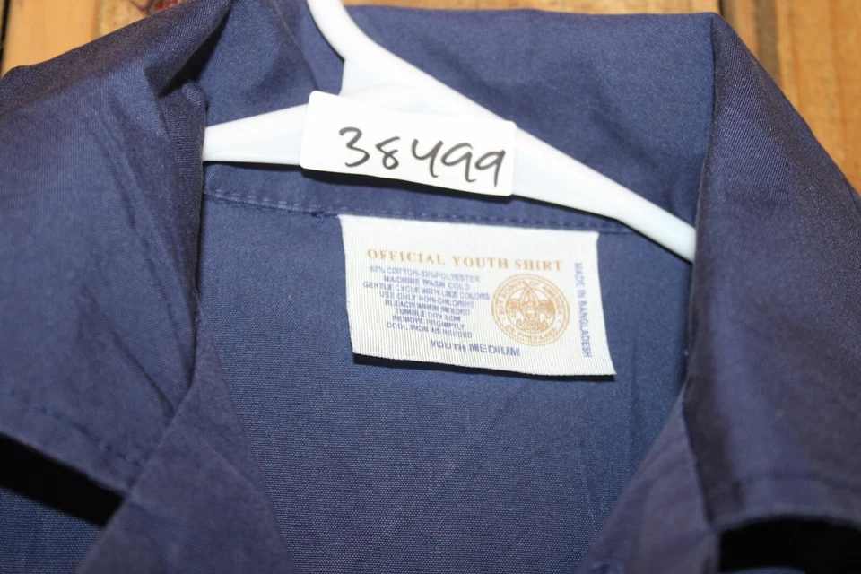 Camisa Juvenil Boy Scouts of America BSA Mediana Azul Cachorro Cosida en Parches Foto 4 de 4