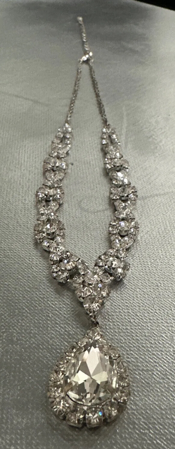 Rhinestone Statement Necklace Adjustable Silver L… - image 5