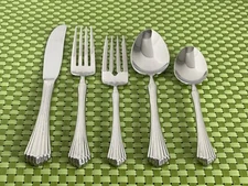 International Lyon FASCINATION Stainless 18-8 Korea Flatware SMART CHOICE B124G