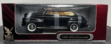 Road Signature Deluxe Edition 1948 Ford Convertible Black 1:18 Diecast #92418