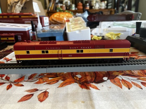 Broadway Limited escala HO EMD E6B FEC #1052 con CCC y sonido sin usar, en caja ver descripción | Condition: Seller refurbished