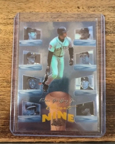 1998 Topps - Ken Griffey Jr. Clout Nine #C8 Seattle Mariners Insert Card