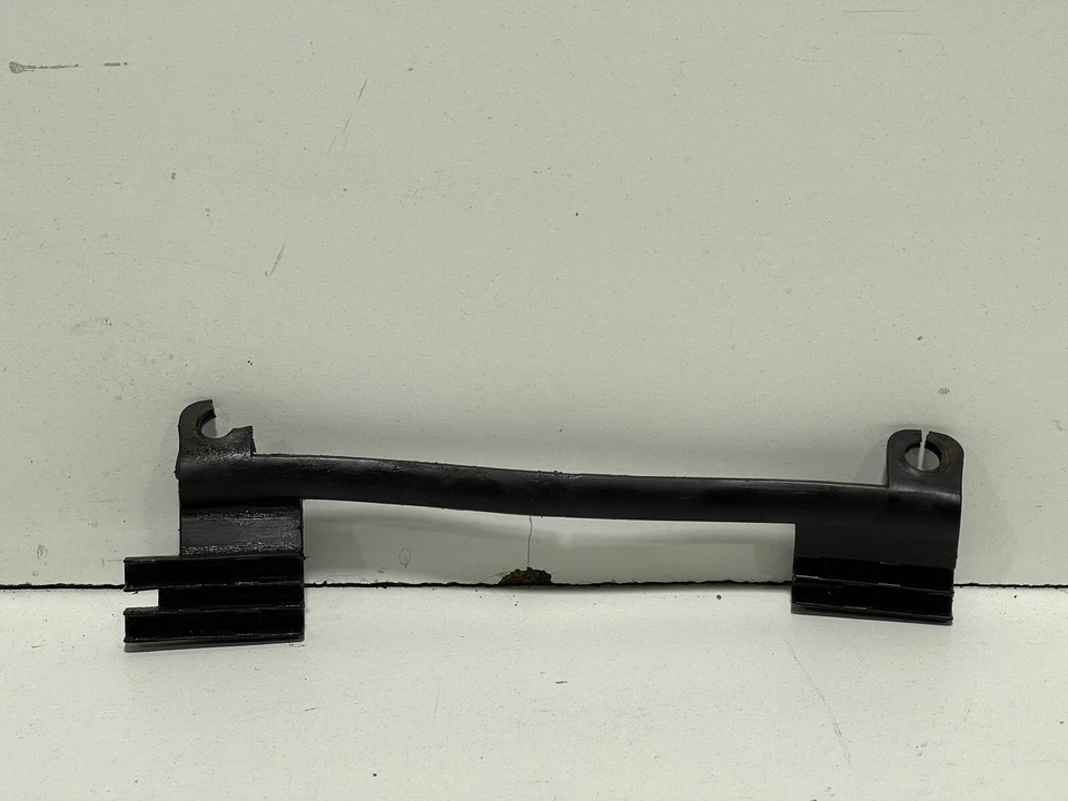 97-99 Jeep TJ Wrangler 2.5 Ignition Cable Separator 53006579 OEM CC 3U - Image 2 of 4