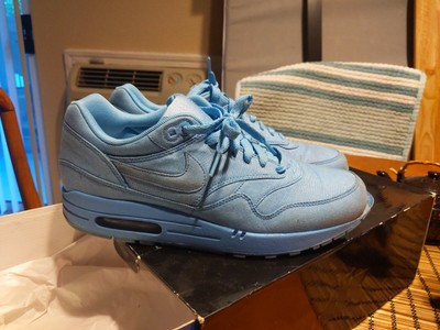 air max 1 attack pack