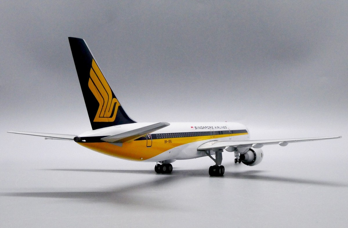 aviation200 シンガポール航空 B757-200 1/200 aviation200 シンガポール航空 B757-200 1/200 1:200 JC Wings