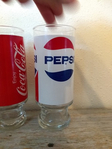 Vintage Set Of 4 Coca-Cola, Pepsi, 7 UP 12oz Pedestal Footed Glasses Beautiful - Picture 14 of 16